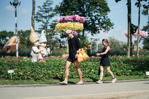 BIB: 
                            <button type="button" onclick="openModal(27619253)" class="btn btn-primary btn-sm float-right btn-popup" data-toggle="modal" data-target=".modal-high-quality">
                        <i class="fas fa-shopping-cart"></i> Add to Cart
                    </button>
                                            <button type="button" onclick="isThisMe(27619253, true)" class="btn btn-success btn-sm float-right btn-popup btn-isme hidden" data-toggle="tooltip" data-placement="bottom" title="นี่คือรูปของคุณใช่ไหม คลิกที่นี่เพื่อเอาเข้าอัลบั้ม">
                        <i class="fas fa-plus"></i> Add to album
                    </button>
                    <button type="button" onclick="isThisMe(27619253, false)" class="btn btn-warning btn-sm float-right btn-popup btn-isnotme hidden">
                        <i class="fas fa-ban"></i> Remove from album
                    </button>